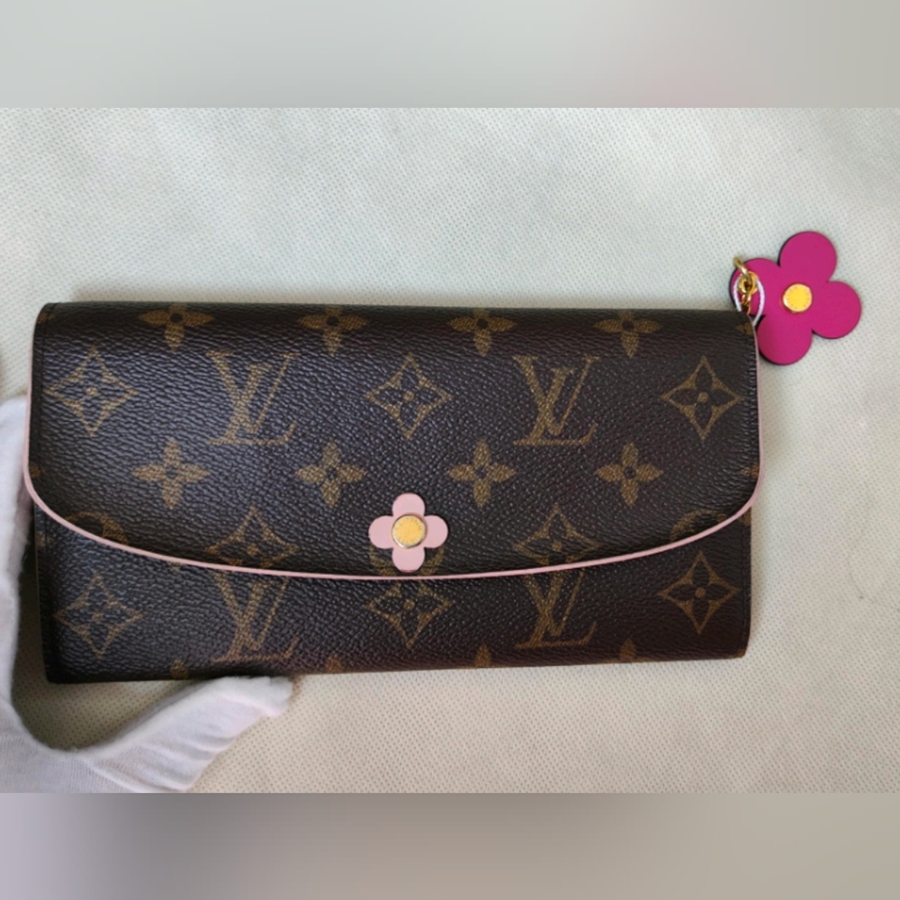 AUTHENTIC Louis Vuitton Monogram Bloom Flower Emilie Wallet Pre-owned